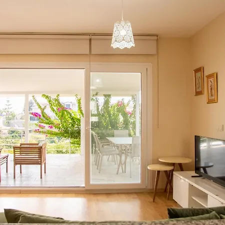 Peaceful House With Refreshing Terrace In * Cesme